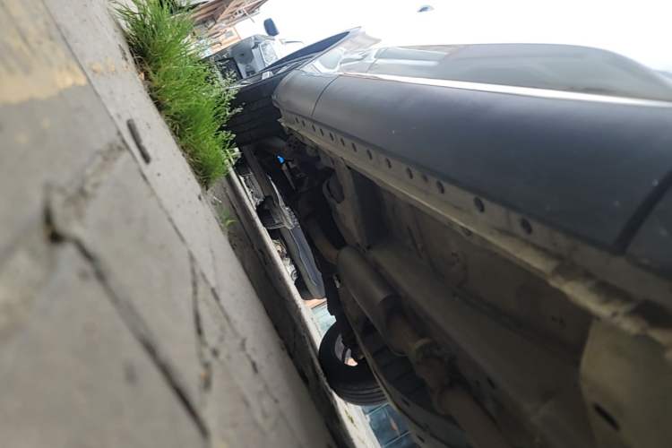 Used Haval F7 2021 1.5T Two-Wheel Drive i-Type Right Side Sill
