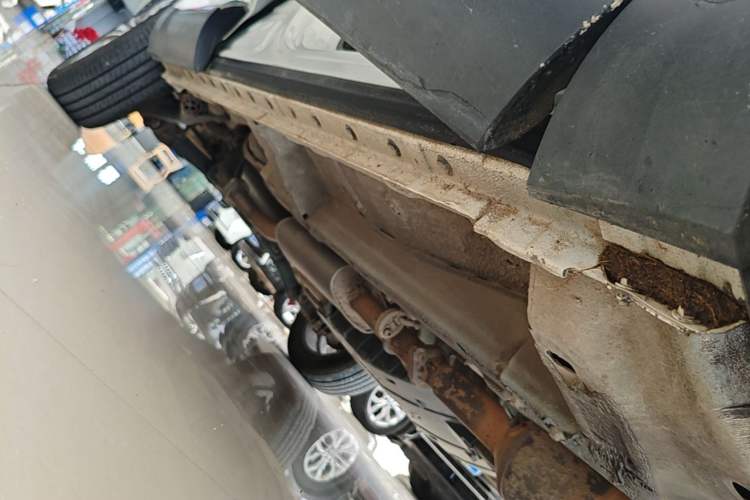 Used Haval F7 2021 2.0T Two-Wheel Drive i-Van Right Side Sill