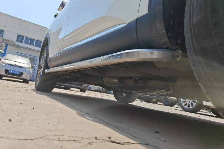 Used Haval F7 2021 2.0T All-Wheel Drive iJoy Right Side Sill