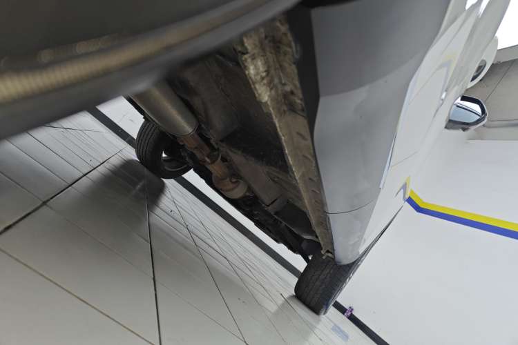 Used Haval F7 2021 2.0T Two-Wheel Drive i-Van Right Side Sill