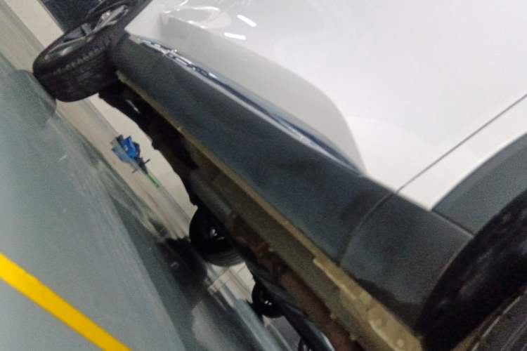 Used Haval F7 2021 1.5T Two-Wheel Drive i-Type Right Side Sill
