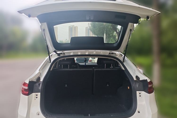 Used Haval F7 2021 1.5T Two-Wheel Drive i-Type Trunk