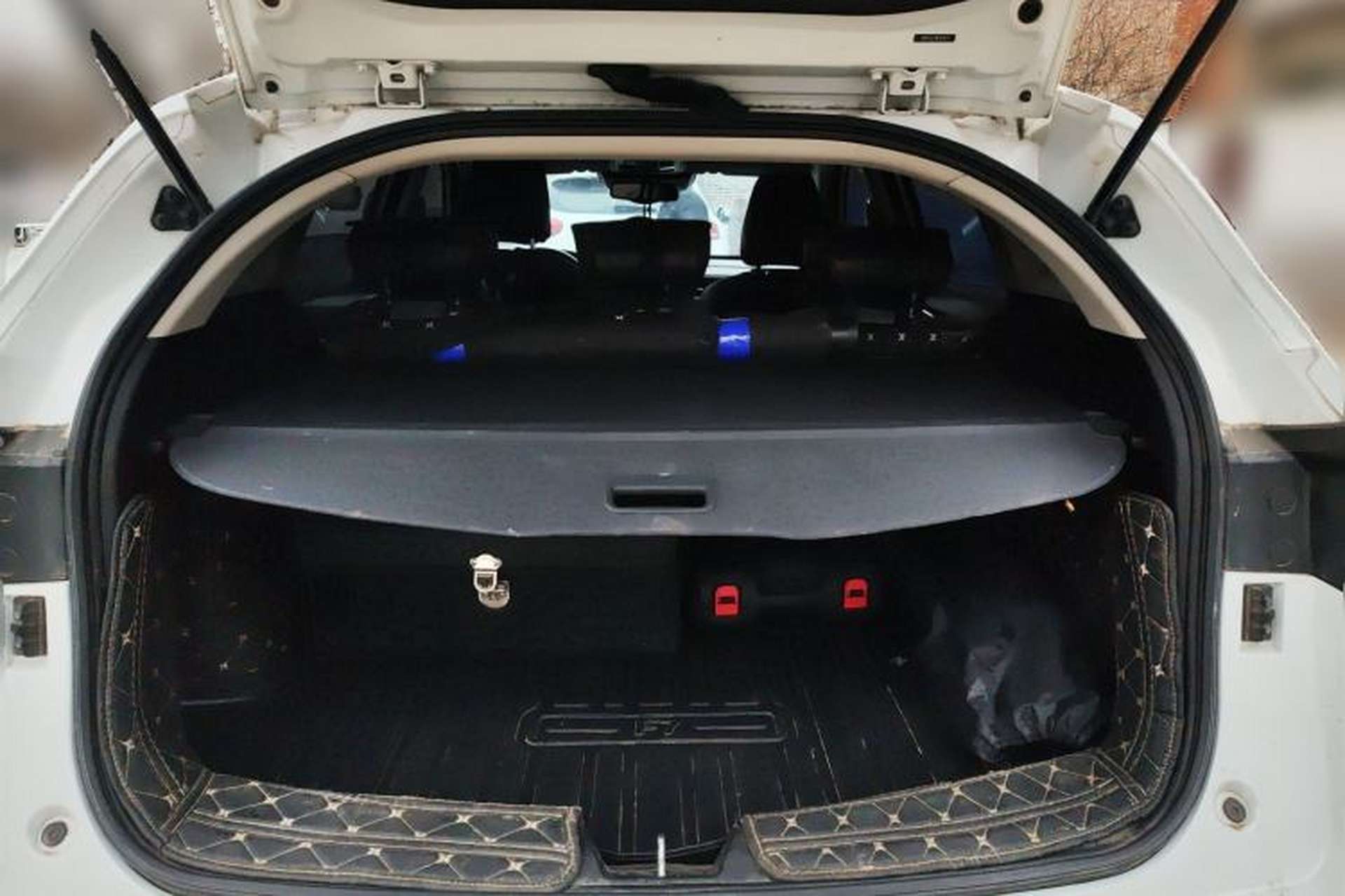Used Haval F7 2021 1.5T Two-Wheel Drive i-Trend Trunk