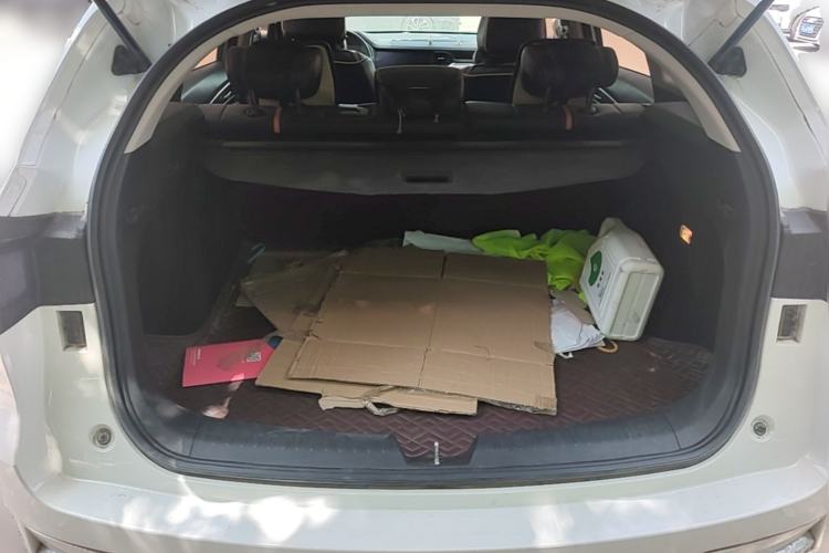 Used Haval F7 2021 2.0T Two-Wheel Drive i-Van Trunk