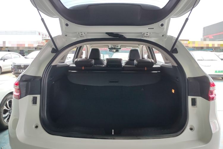 Used Haval F7 2021 2.0T Two-Wheel Drive i-Van Trunk