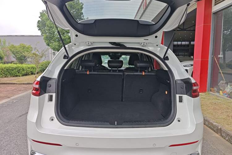 Used Haval F7 2021 2.0T Two-Wheel Drive i-Active Trunk