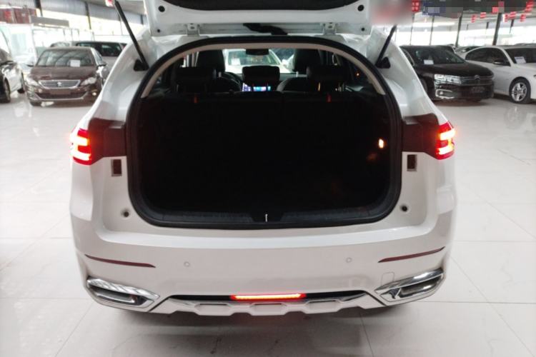 Used Haval F7 2021 1.5T Two-Wheel Drive i-Type Trunk