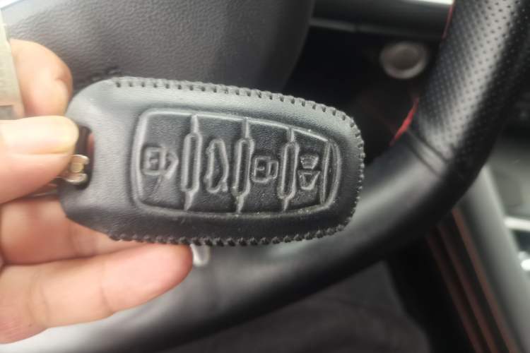 Used Haval F7 2021 2.0T Two-Wheel Drive i-Van Vehicle Key