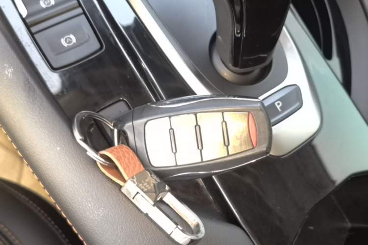 Used Haval F7 2021 1.5T Two-Wheel Drive i-Trend Vehicle Key