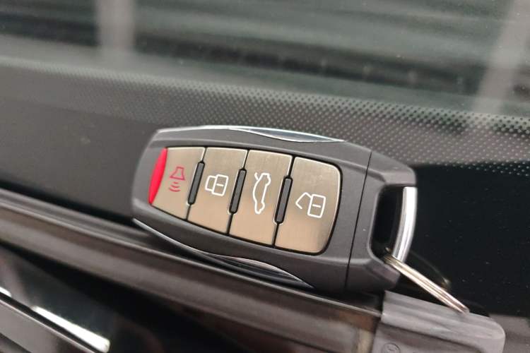 Used Haval F7 2021 1.5T Two-Wheel Drive i-Type Vehicle Key