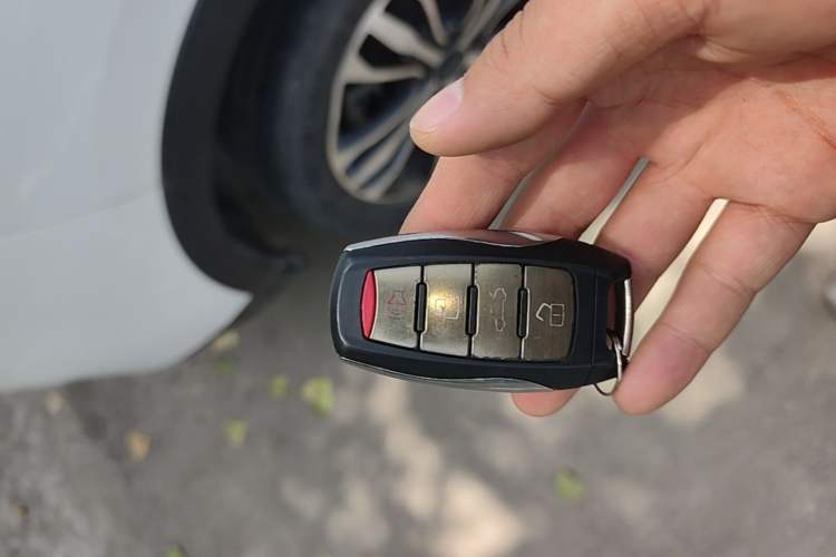 Used Haval F7 2021 2.0T Two-Wheel Drive i-Van Vehicle Key
