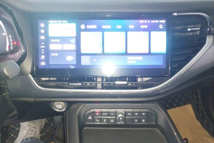 Used Haval F7x 2021 1.5T Two-Wheel Drive Smart & Trendy Edition Audio And AC Panel