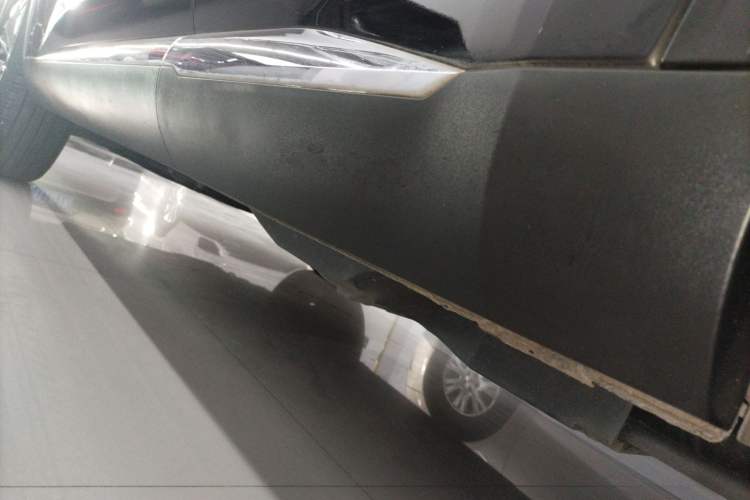 Used Haval F7x 2021 1.5T Two-Wheel Drive Smart & Trendy Edition Left Side Sill