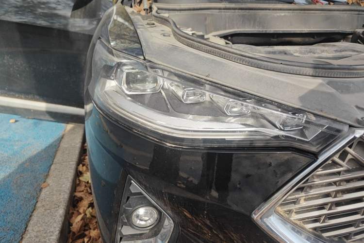 Used Haval F7x 2021 2.0T Two-Wheel Drive Intelligent Technology Edition Right Front Headlight