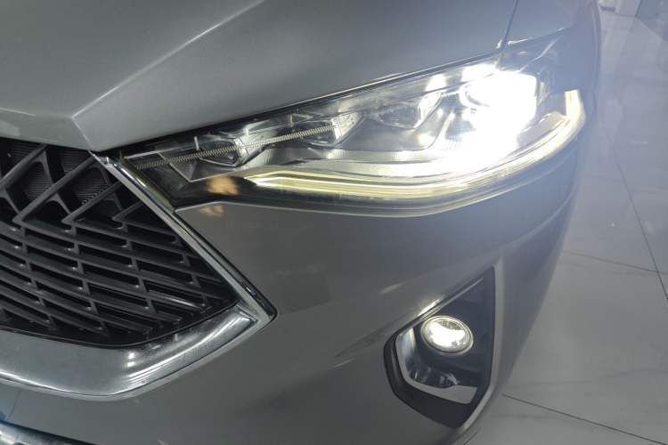 Used Haval F7x 2021 1.5T Two-Wheel Drive Smart & Trendy Edition Left Front Headlight