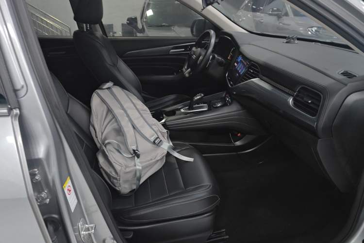 Used Haval F7x 2021 1.5T Two-Wheel Drive Smart & Trendy Edition Right Front Seat