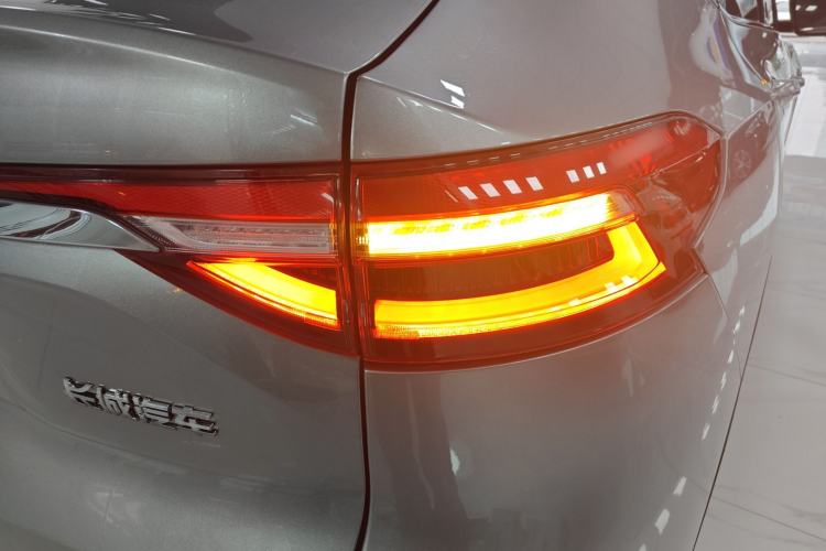 Used Haval F7x 2021 1.5T Two-Wheel Drive Smart & Trendy Edition Right Rear Taillight