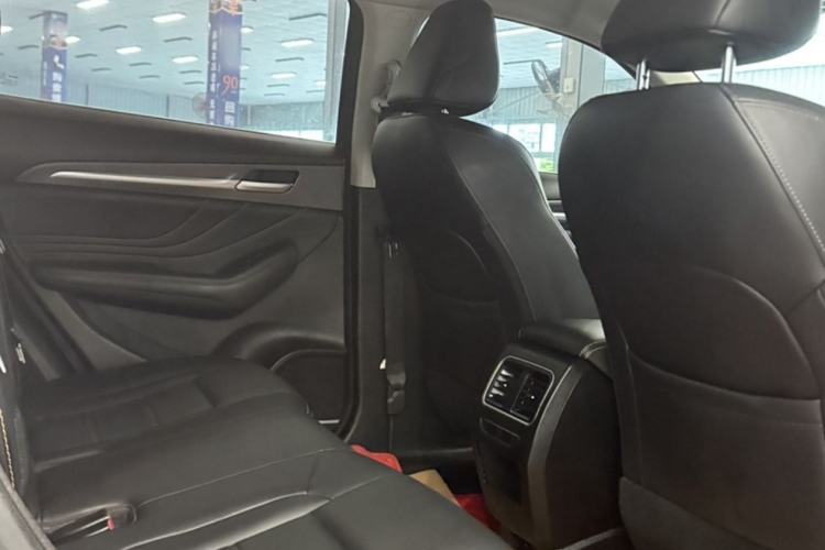 Used Haval F7x 2019 1.5T Two-Wheel Drive Intelligent Technology Edition Interior 4