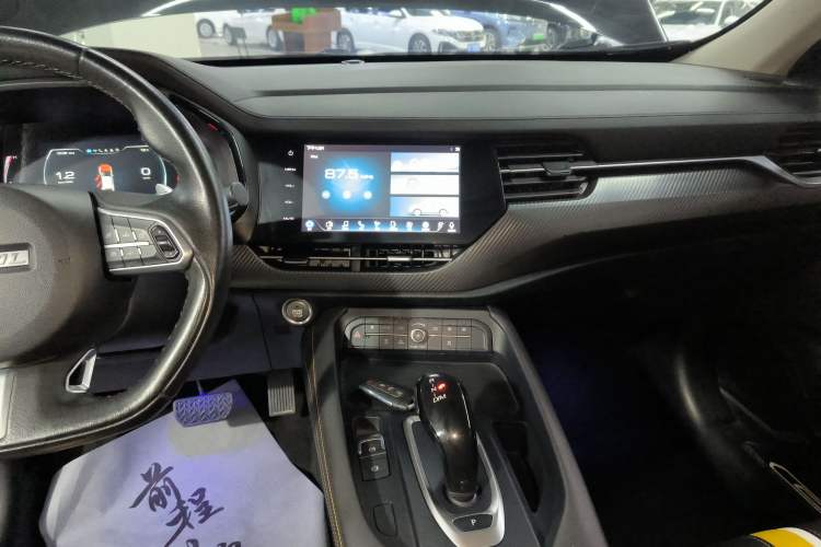 Used Haval F7x 2019 1.5T Two-Wheel Drive Smart & Trendy Edition Audio And AC Panel