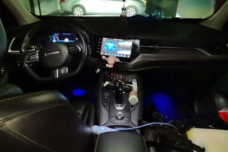 Used Haval F7x 2019 1.5T Two-Wheel Drive Intelligent Technology Edition Center Console