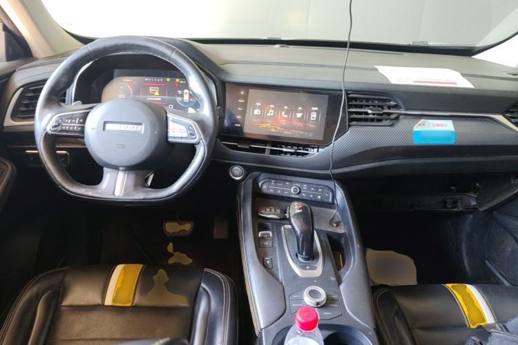 Used Haval F7x 2019 2.0T Four-Wheel Drive Intelligent Sport Edition Center Console