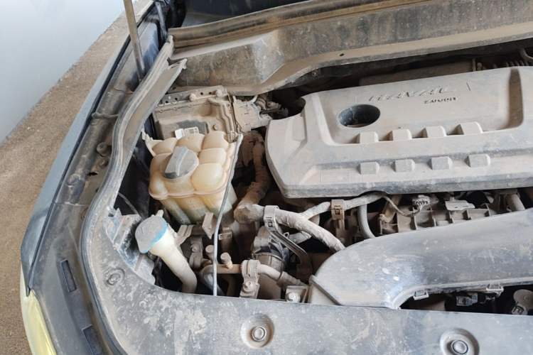 Used Haval F7x 2019 2.0T Four-Wheel Drive Intelligent Sport Edition Engine Bay Right