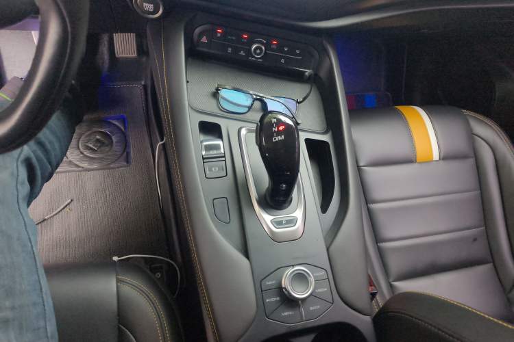 Used Haval F7x 2019 1.5T Two-Wheel Drive Smart & Trendy Edition Gear Lever