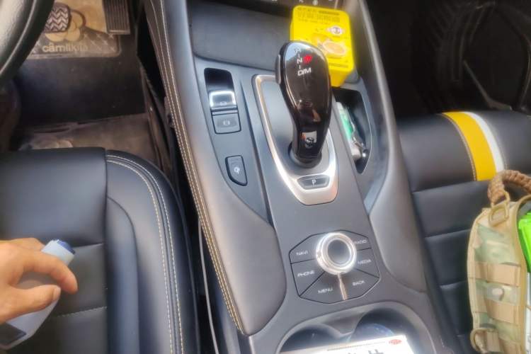 Used Haval F7x 2019 1.5T Two-Wheel Drive Intelligent Technology Edition Gear Lever