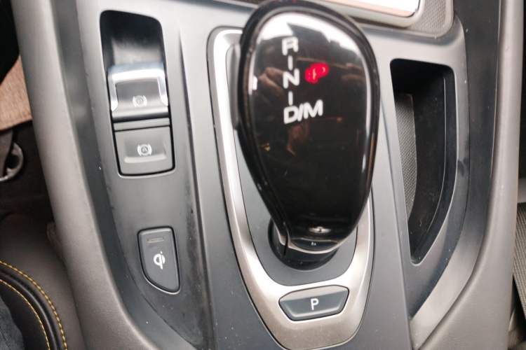 Used Haval F7x 2019 2.0T Two-Wheel Drive Intelligent Technology Edition Gear Lever