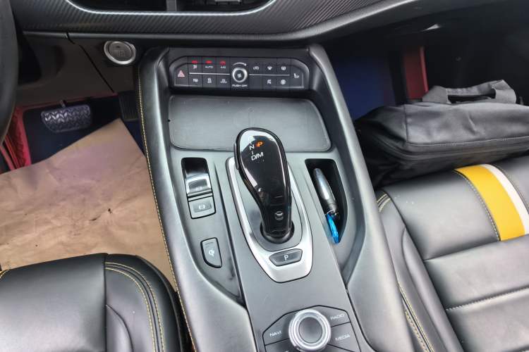 Used Haval F7x 2019 1.5T Two-Wheel Drive Intelligent Technology Edition Gear Lever