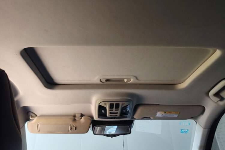 Used Haval F7x 2019 2.0T Four-Wheel Drive Intelligent Sport Edition Headliner