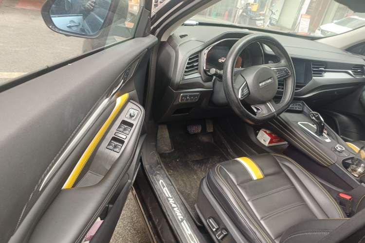 Used Haval F7x 2019 2.0T Two-Wheel Drive Intelligent Technology Edition Interior 3
