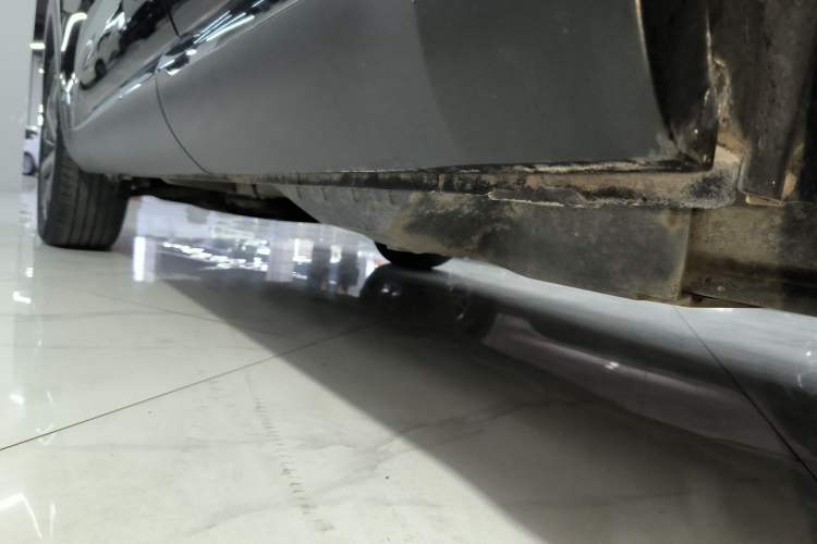 Used Haval F7x 2019 1.5T Two-Wheel Drive Smart & Trendy Edition Left Side Sill