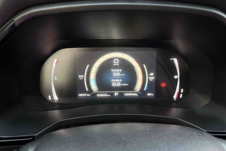 Used Haval F7x 2019 1.5T Two-Wheel Drive Smart & Trendy Edition Odometer Close Up