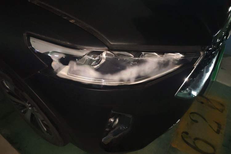 Used Haval F7x 2019 2.0T Two-Wheel Drive Smart & Stylish Play Edition Right Front Headlight