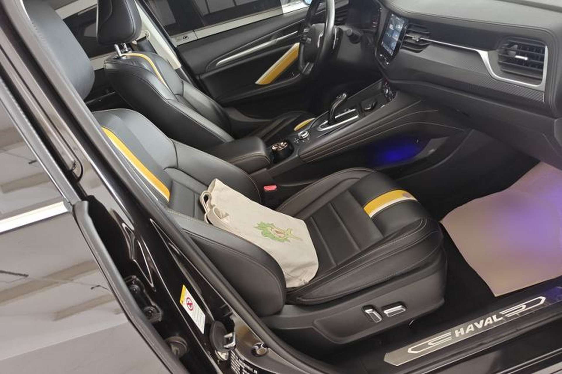 Used Haval F7x 2019 2.0T Two-Wheel Drive Intelligent Technology Edition Right Front Seat