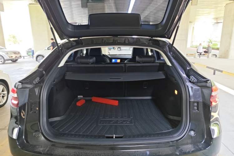 Used Haval F7x 2019 1.5T Two-Wheel Drive Intelligent Technology Edition Trunk