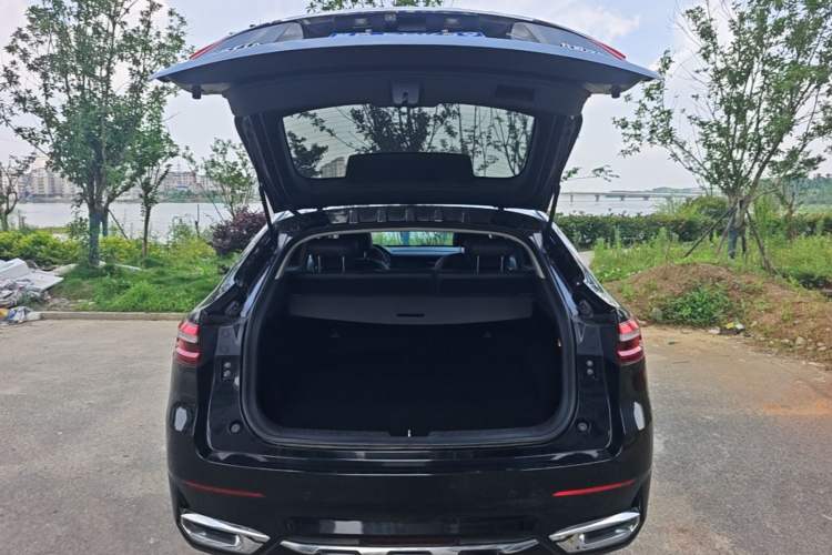 Used Haval F7x 2019 2.0T Two-Wheel Drive Intelligent Technology Edition Trunk