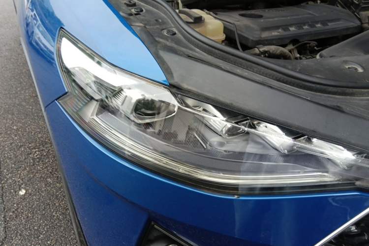 Used Haval F7x 2019 2.0T Four-Wheel Drive Intelligent Sport Edition Right Front Headlight