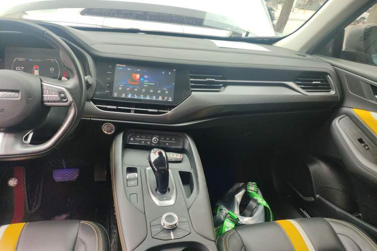 Used Haval F7x 2019 1.5T Two-Wheel Drive Smart & Trendy Edition Audio And AC Panel
