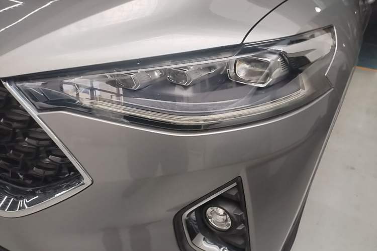 Used Haval F7x 2019 1.5T Two-Wheel Drive Smart & Trendy Edition Left Front Headlight