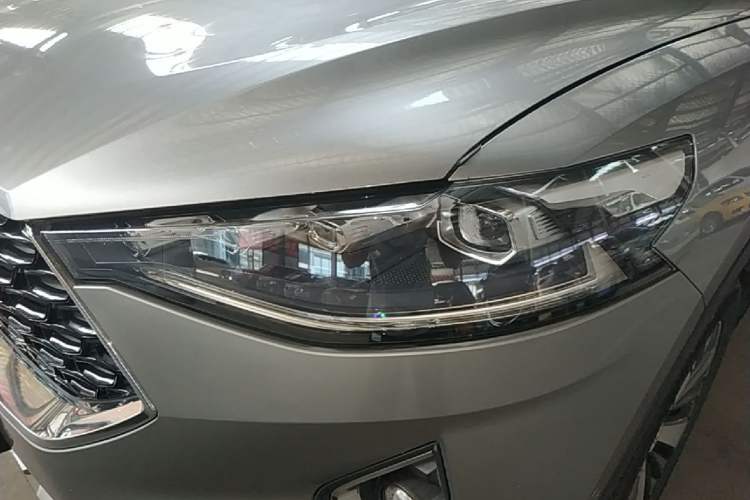 Used Haval F7x 2019 2.0T Two-Wheel Drive Intelligent Technology Edition Left Front Headlight