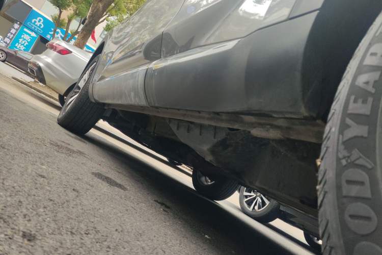 Used Haval F7x 2019 1.5T Two-Wheel Drive Smart & Trendy Edition Left Side Sill