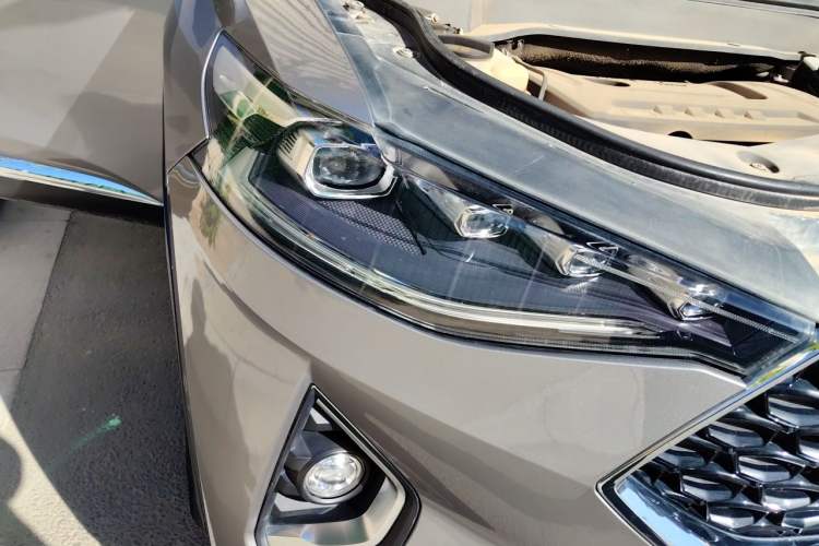 Used Haval F7x 2019 2.0T Four-Wheel Drive Intelligent Sport Edition Right Front Headlight