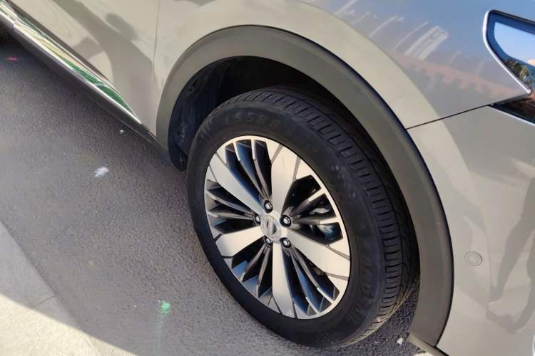 Used Haval F7x 2019 2.0T Four-Wheel Drive Intelligent Sport Edition Right Front Wheel Hub