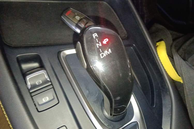 Used Haval F7x 2019 1.5T Two-Wheel Drive Smart & Trendy Edition Gear Lever