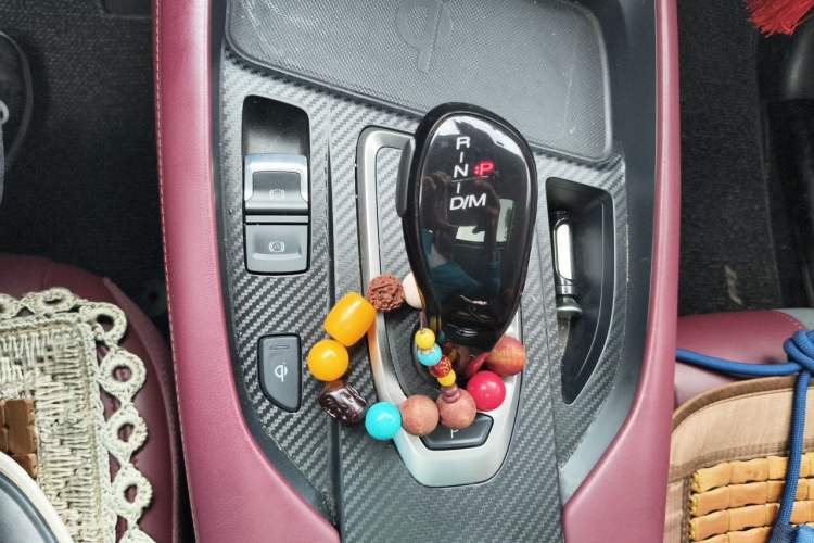 Used Haval F7x 2019 2.0T Four-Wheel Drive Intelligent Sport Edition Gear Lever