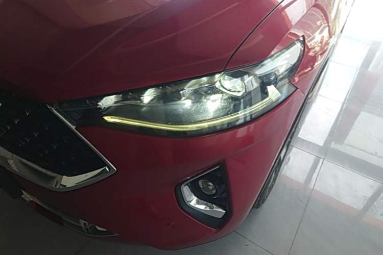 Used Haval F7x 2019 2.0T Four-Wheel Drive Intelligent Sport Edition Left Front Headlight