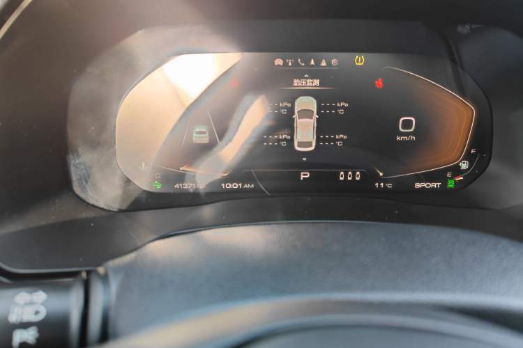 Used Haval F7x 2019 2.0T Four-Wheel Drive Intelligent Sport Edition Odometer Close Up
