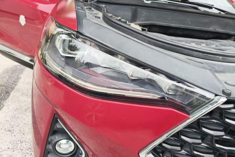 Used Haval F7x 2019 2.0T Four-Wheel Drive Intelligent Sport Edition Right Front Headlight